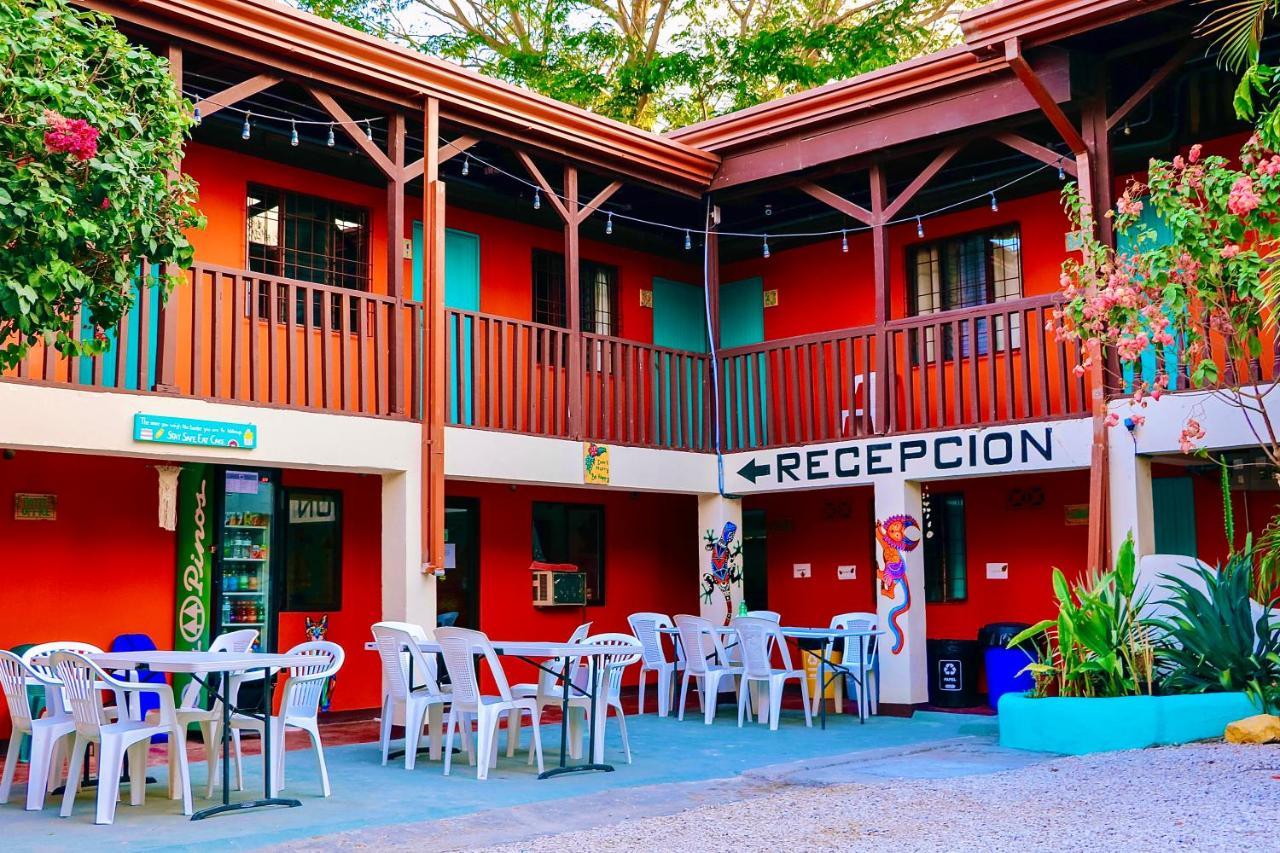 Blue Iguana Hotel Sámara Kültér fotó