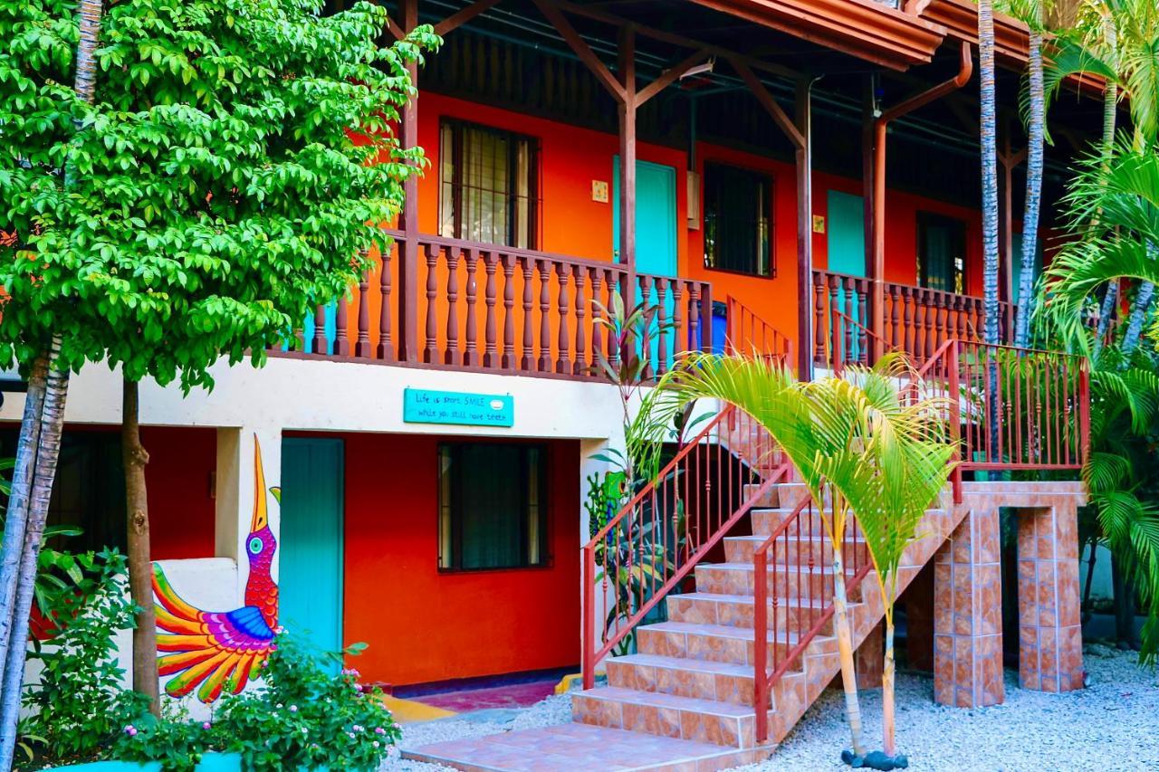 Blue Iguana Hotel Sámara Kültér fotó